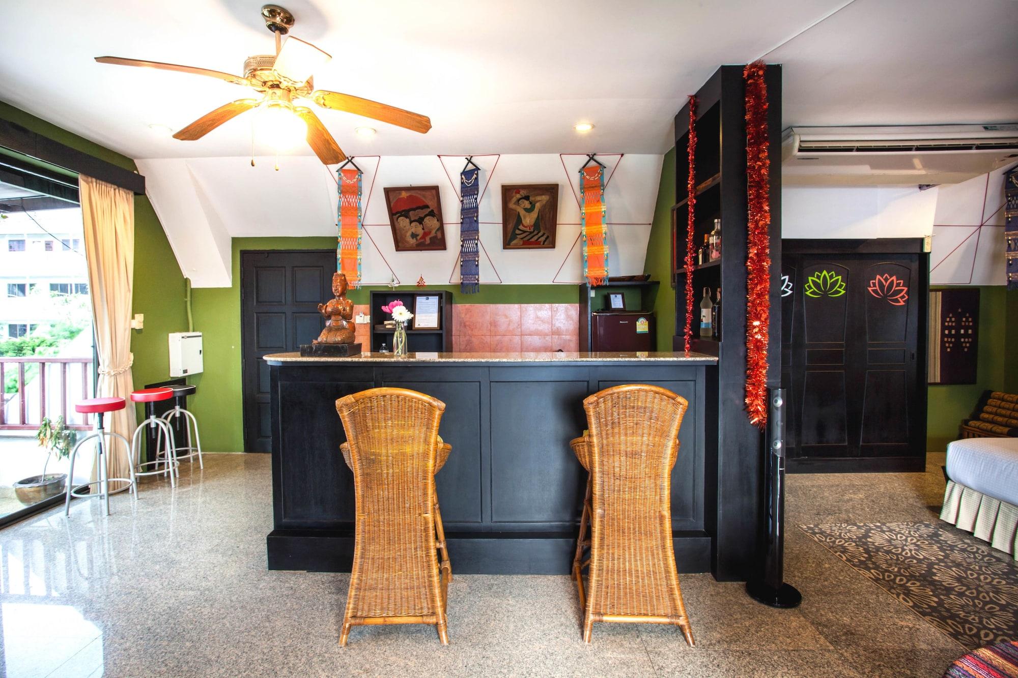 Kelly'S Residency Hotel Patong Exterior photo