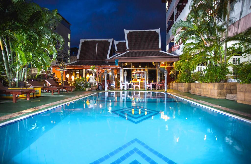 Kelly'S Residency Hotel Patong Exterior photo